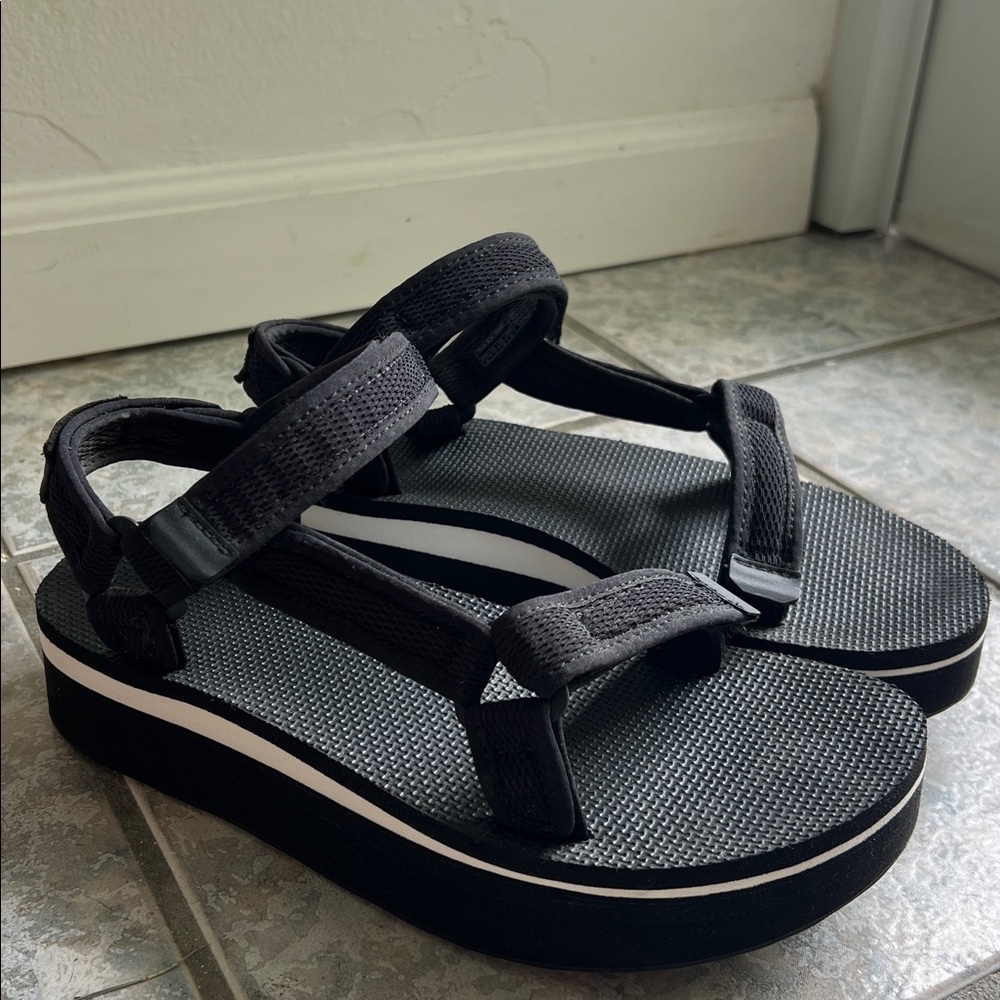 TEVA Black Flatform Sandals